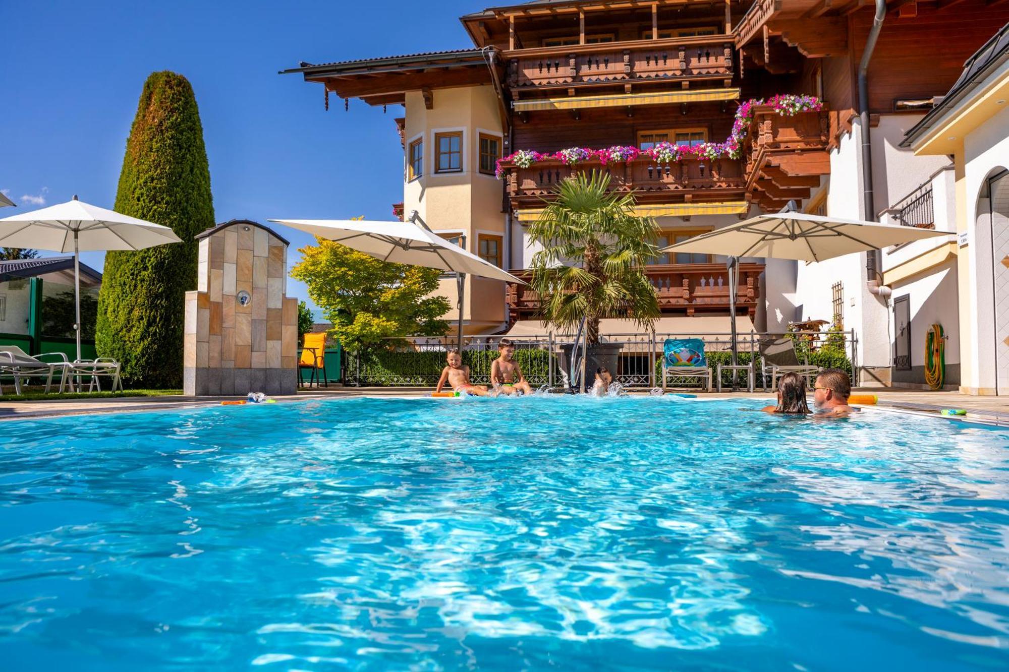 Apartments - Pension Florian Sankt Johann im Pongau Eksteriør billede