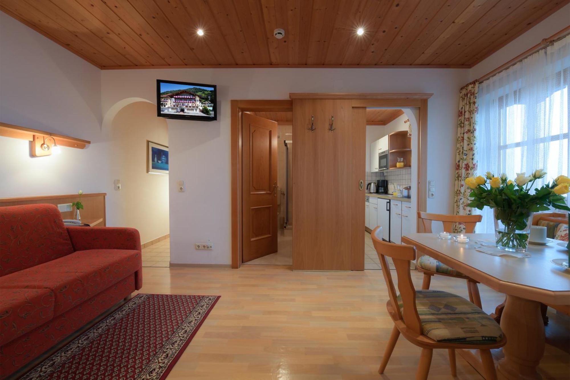 Apartments - Pension Florian Sankt Johann im Pongau Eksteriør billede